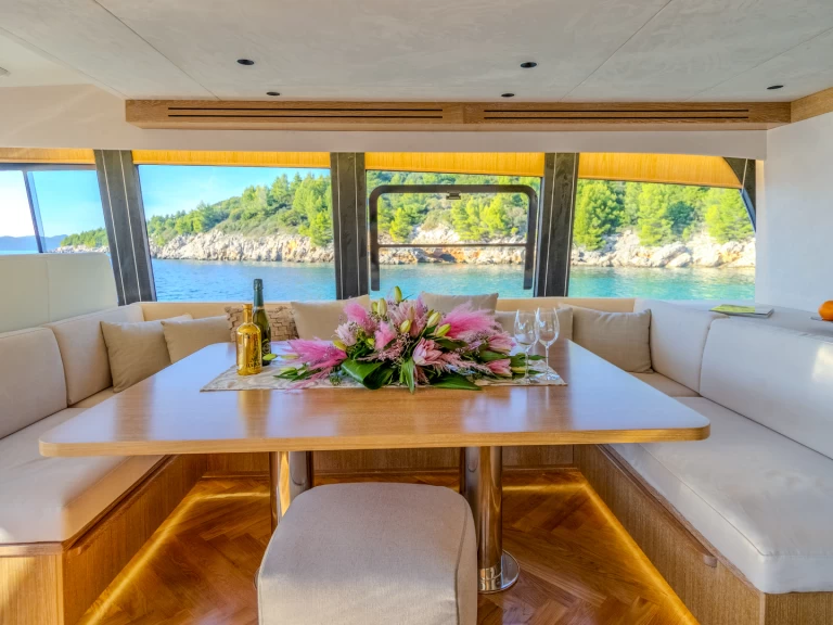 Noleggio a Ragusa (Dubrovnik) –  Motoryacht C9 su SamBoat