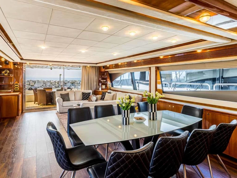 Noleggio barche Ferretti Ferretti 880 a Seget Donji su Samboat