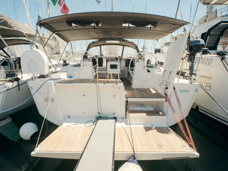 Noleggio Barca a vela Dufour con patente nautica