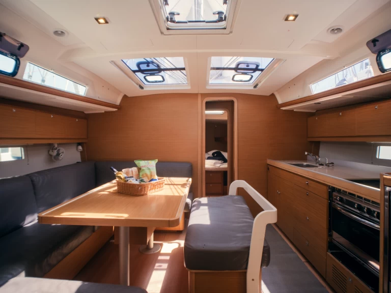 Barca a vela a noleggio a Olbia al miglior prezzo