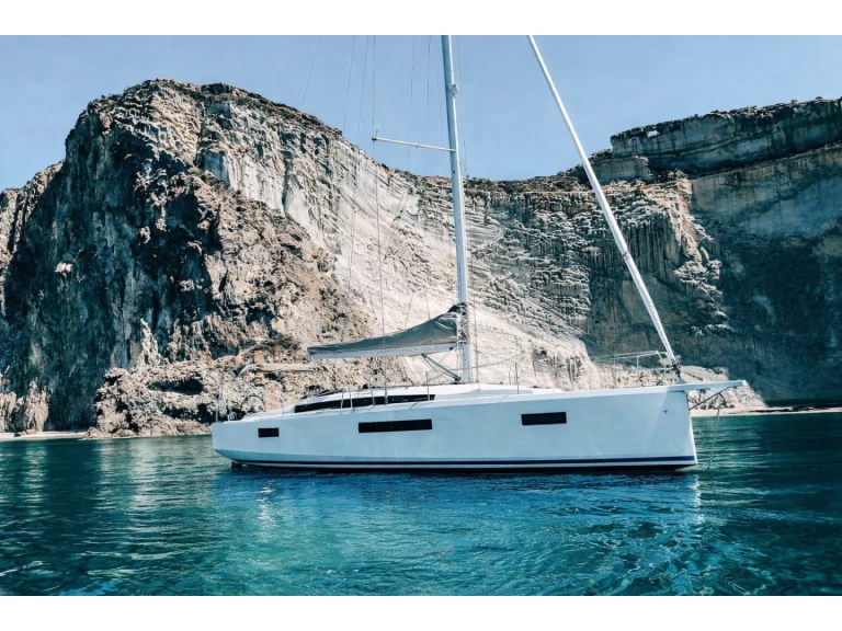 Noleggio barche Jeanneau Sun Odyssey 410 a Nettuno su Samboat