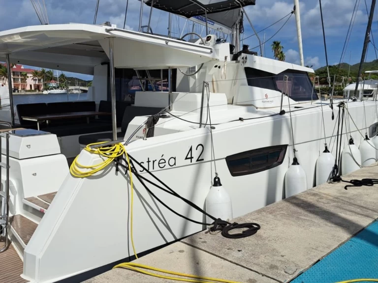 Noleggio a Propriano – Fountaine Pajot Astrea 42 su SamBoat