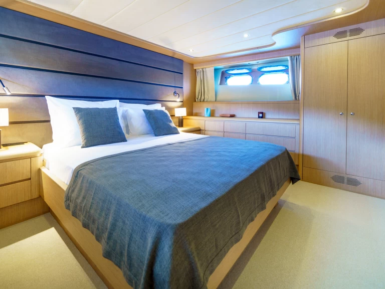 Noleggio barche  Motoryacht P a Spalato su Samboat