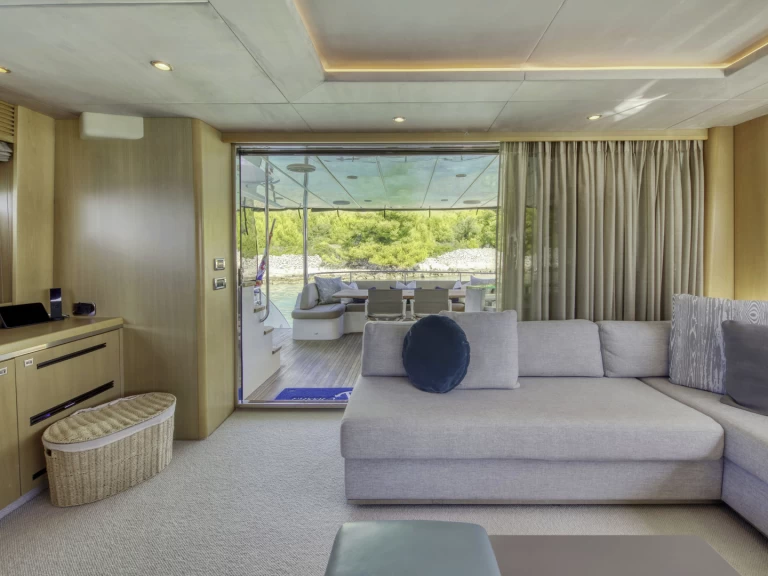 Princess Princess 85 da affittare a  Trogir