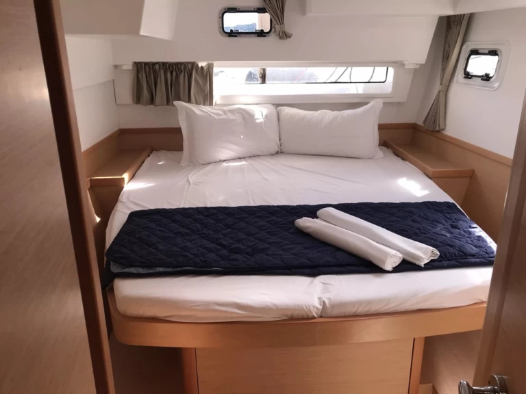 Catamarano a noleggio a Cugnana Verde al miglior prezzo