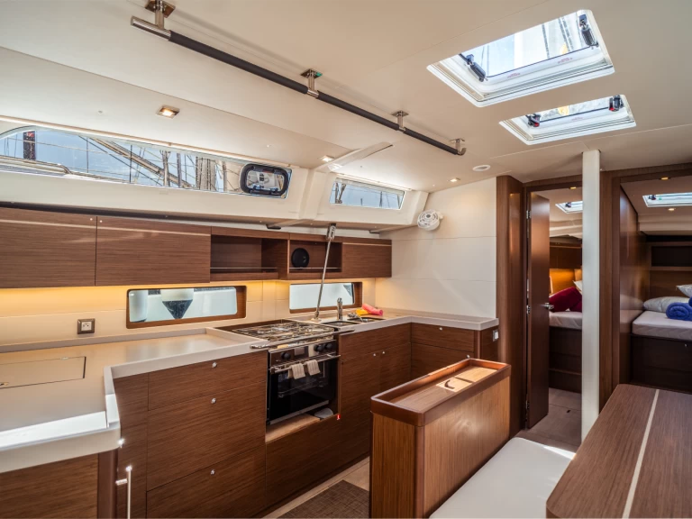 Noleggio Barca a vela Bénéteau con patente nautica