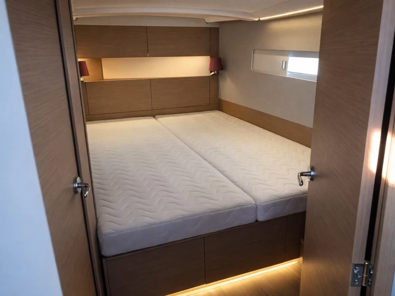 Noleggio barche Jeanneau Sun Odyssey 410 a Nettuno su Samboat