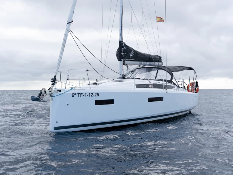 Noleggio barche Jeanneau Sun Odyssey 380 a San Miguel De Abona su Samboat