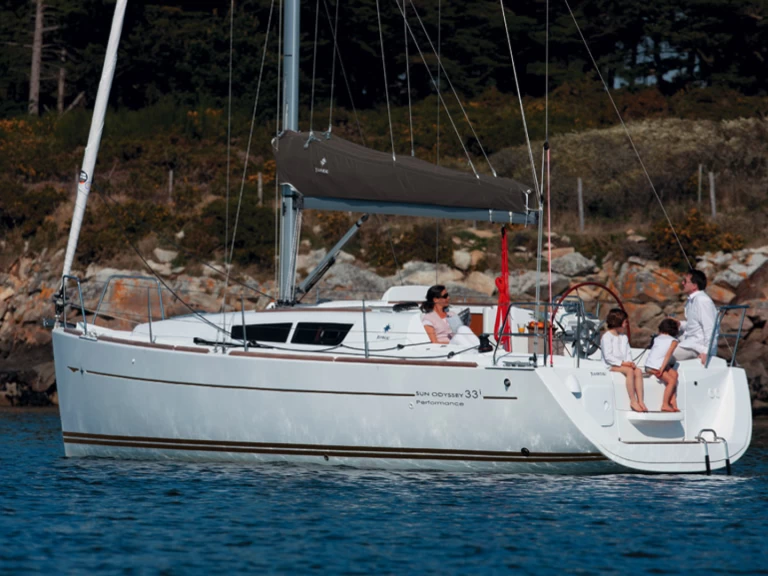 Noleggio Barca a vela a Saint-Quay-Portrieux – Jeanneau Sun Odyssey 33i