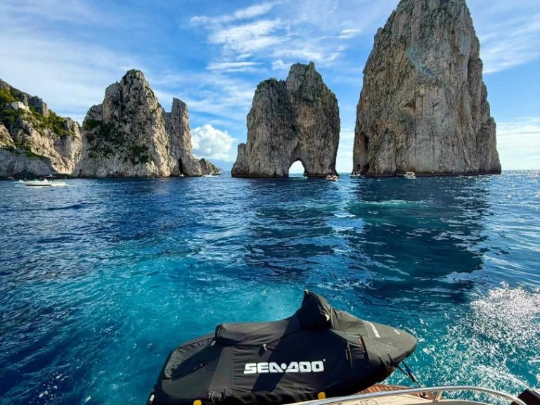 Noleggio Yacht di lusso Primatist con patente nautica