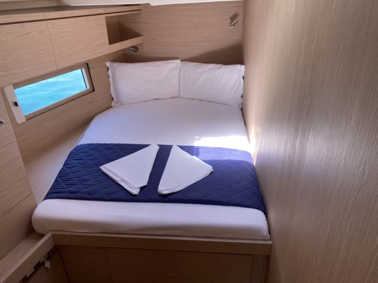 Noleggio barche Bénéteau Oceanis 51.1 a Salerno su Samboat