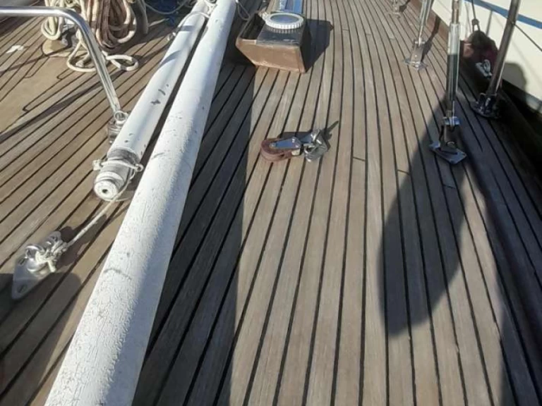 Noleggiare una SWAN First 42 a Genova