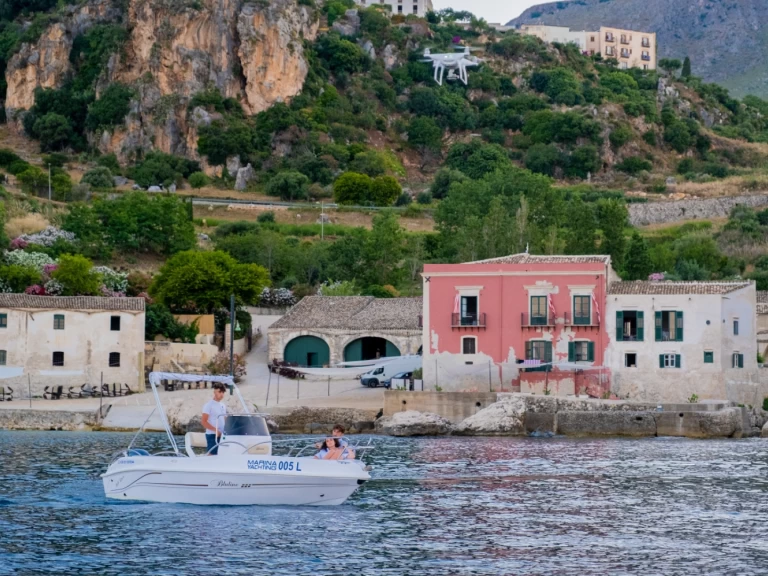 Noleggio Barca a motore a Castellammare del Golfo – bluline cantiere tancredi bluline