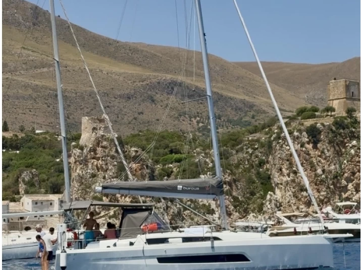 Noleggio Barca a vela a Castellammare del Golfo – Dufour Dufour 37