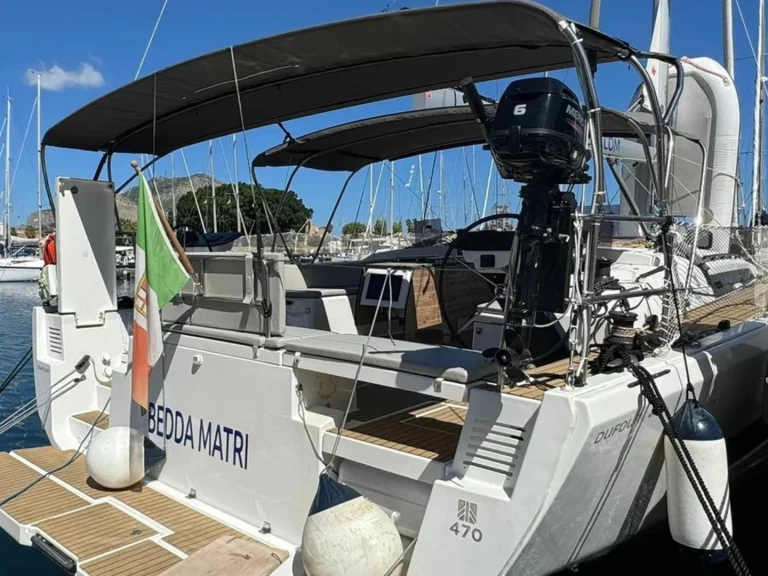Noleggio Barca a vela Dufour con patente nautica