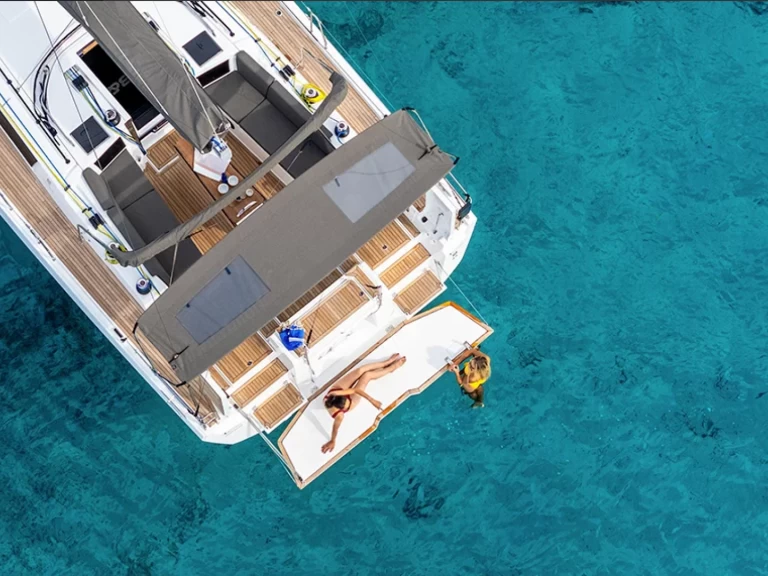 Noleggio barche Álimos economico Dufour 44