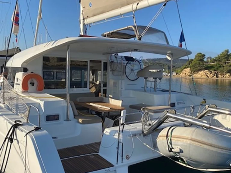 Noleggio Catamarano Lagoon con patente nautica