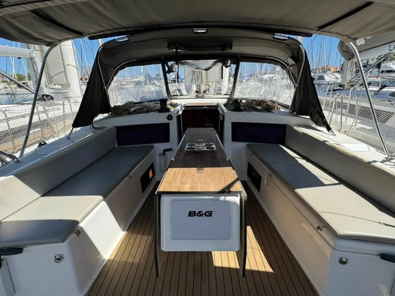 Noleggio Barca a vela con o senza skipper Dufour a Palermo