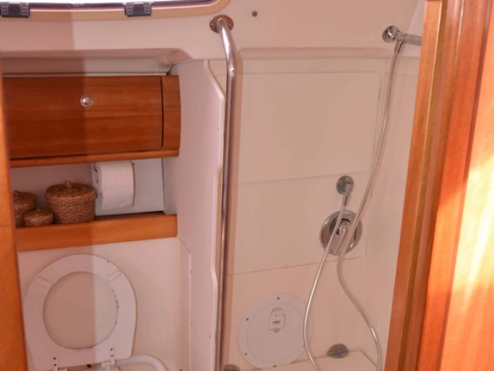 Barca a vela a noleggio a Ávdira al miglior prezzo