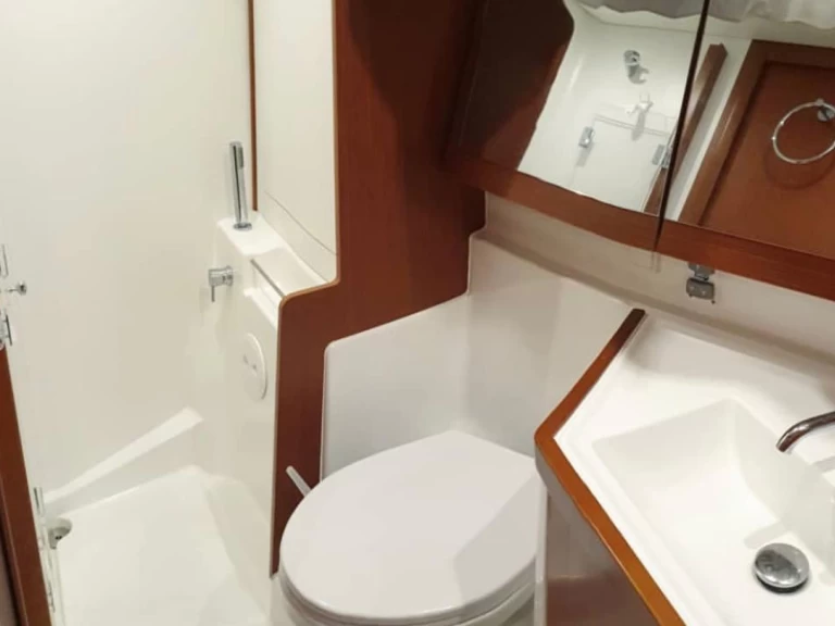 Noleggio Barca a vela a San Miguel De Abona – Bénéteau Oceanis 45