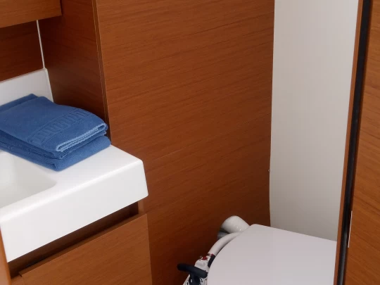 Noleggio Barca a vela con o senza skipper Jeanneau a Palamós