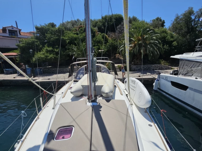 Noleggio barche Jeanneau Sun Odyssey 42i a Kallithea su Samboat