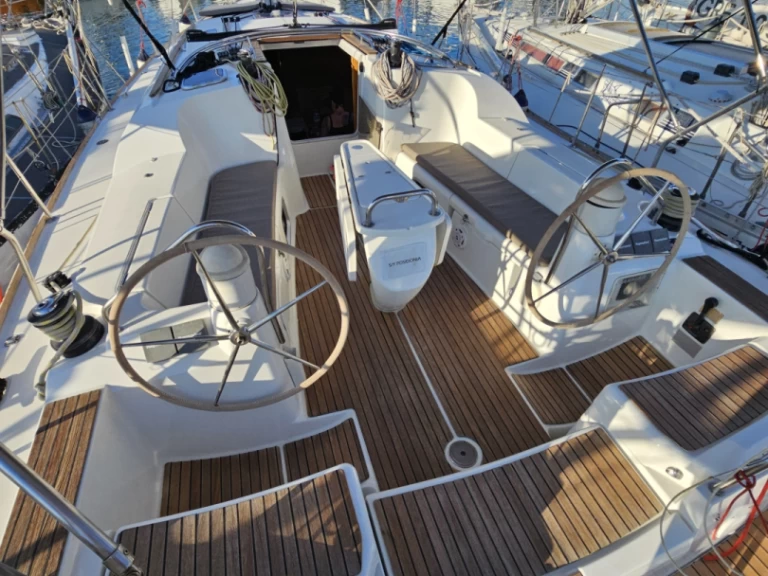 Noleggio a Kallithea – Jeanneau Sun Odyssey 42i su SamBoat