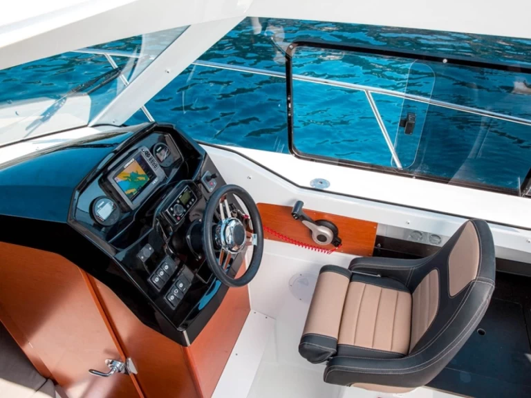 Noleggio barche Trogir economico Merry Fisher 795