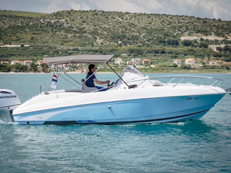 Noleggio Barca a motore a Trogir – Bénéteau Flyer 750 Sun Deck