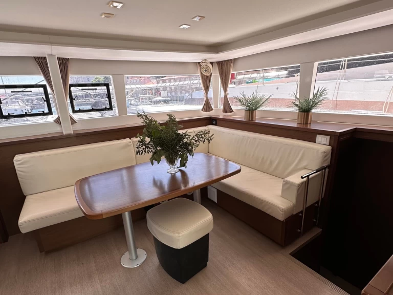 Noleggio barche Rogosnizza economico Lagoon 450 Sport Top