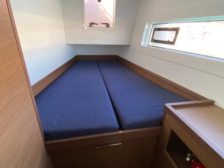 Noleggio barche Capo d'Orlando economico Lagoon 40