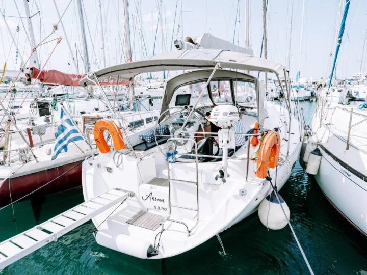 Noleggio barche Bénéteau oceanis clipper 361 a Kallithea su Samboat