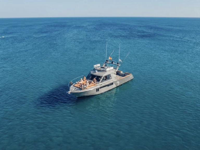 Barca a motore a noleggio a Gijón al miglior prezzo