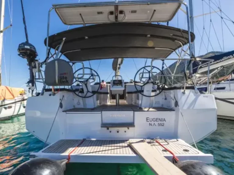 Noleggio Barca a vela con o senza skipper Bavaria a Nikiána