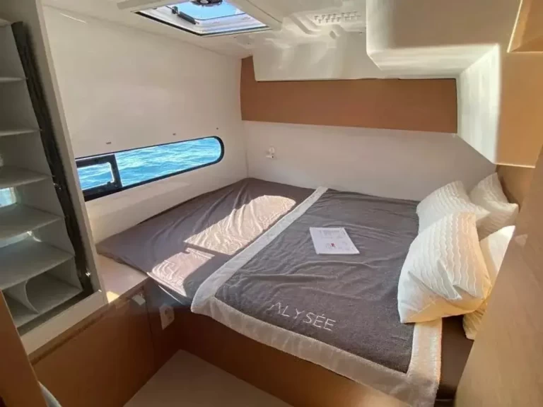 Noleggio Catamarano con o senza skipper Excess a Fiumicino