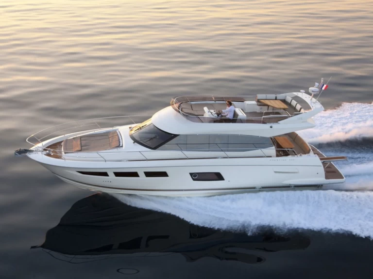 Noleggio a Saint-Tropez – Sunseeker Sunseeker 60 su SamBoat