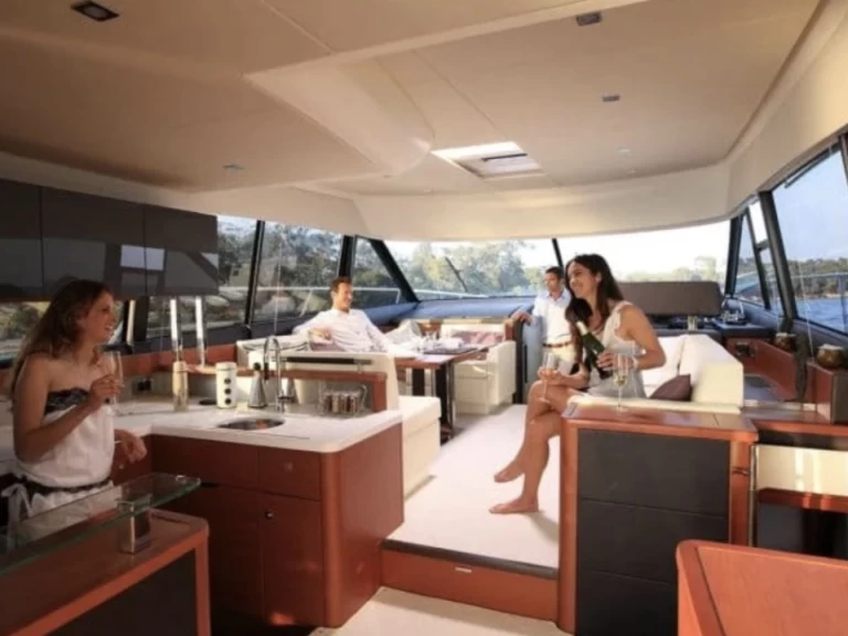 Noleggiare una Sunseeker Sunseeker 60 a Saint-Tropez