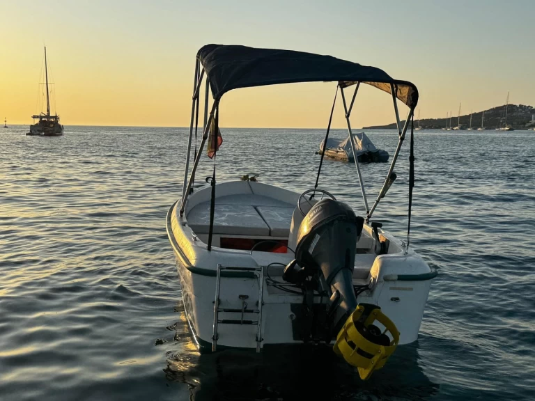 Noleggio a Sant Antoni de Portmany – Quicksilver 410 Fish Consola su SamBoat