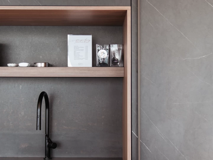 Noleggio Houseboat HBY con patente nautica