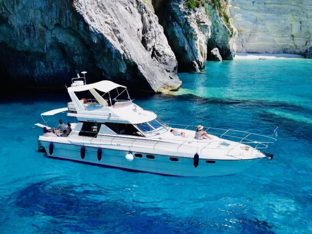 Noleggio Yacht di lusso Princess, UK con patente nautica