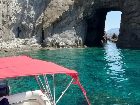 Noleggiare una Bsc BSC 65 a Milazzo