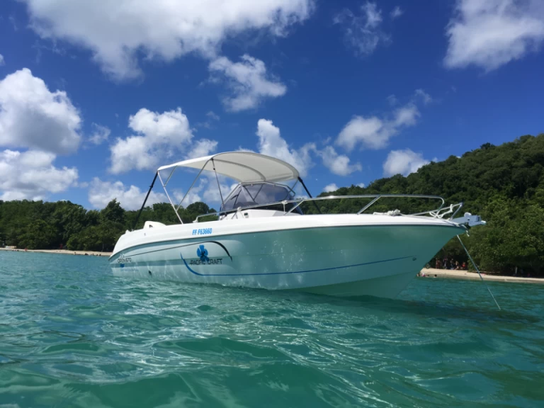 Noleggio a Le Marin – Pacific Craft Pacific Craft 670 Open su SamBoat