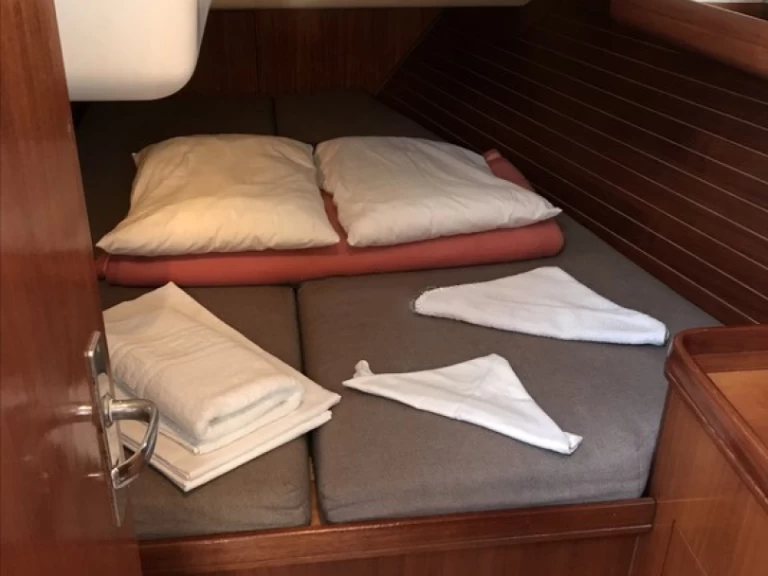 Elan Elan 45 da affittare a  Vlycho