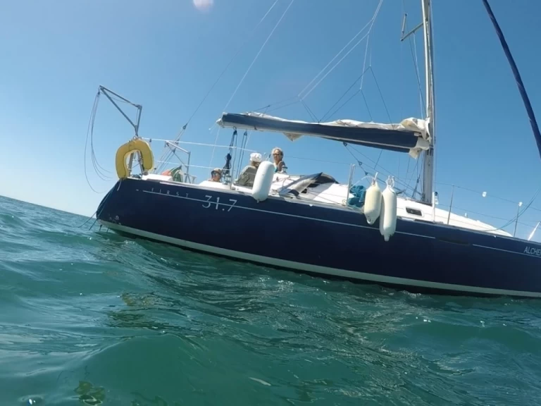 Bénéteau First 31.7 da affittare a  Lisbona