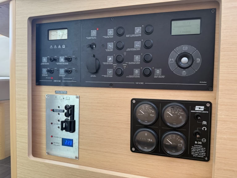 Noleggiare una Lagoon Lagoon 42, 2020,  Air Condition, Generator, Water maker, Solar panel, 2 SUP offered free a Lefkáda
