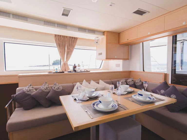 Noleggio Yacht di lusso con o senza skipper Lagoon a Phuket (City)