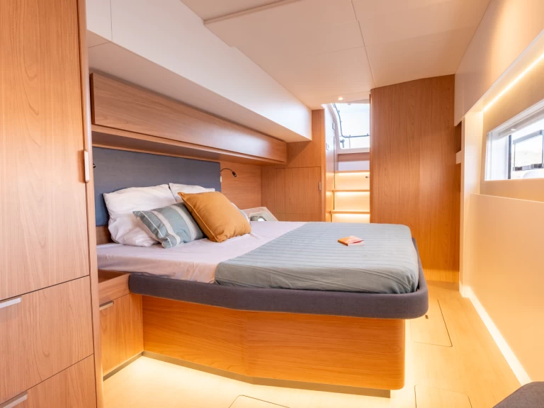 Catamarano a noleggio a Port d'Andratx al miglior prezzo