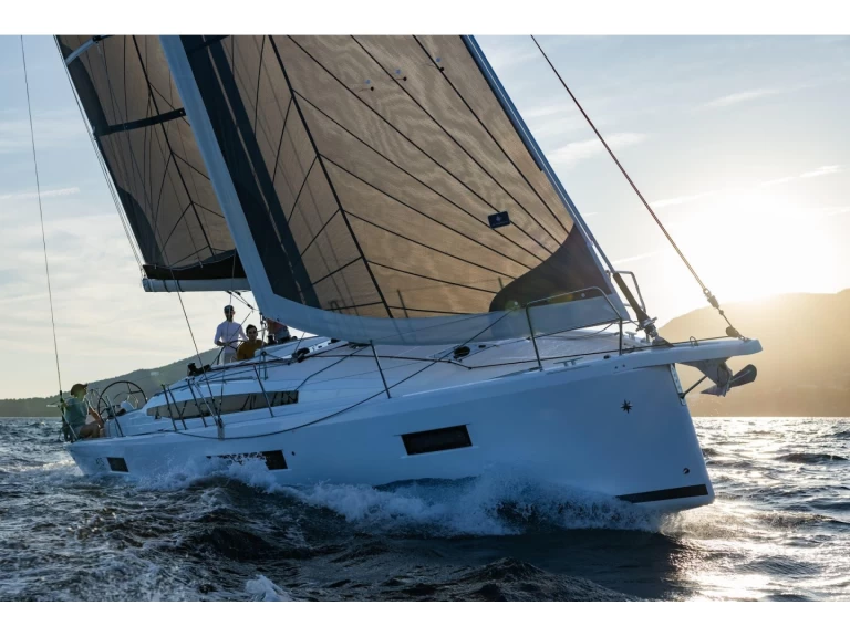 Noleggiare una Jeanneau Sun Odyssey 415 a Abbazia