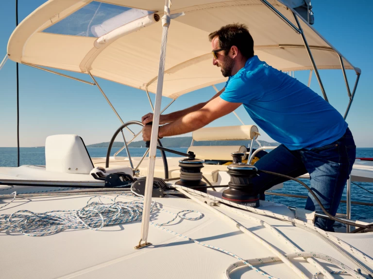 Noleggio Catamarano Lagoon con patente nautica