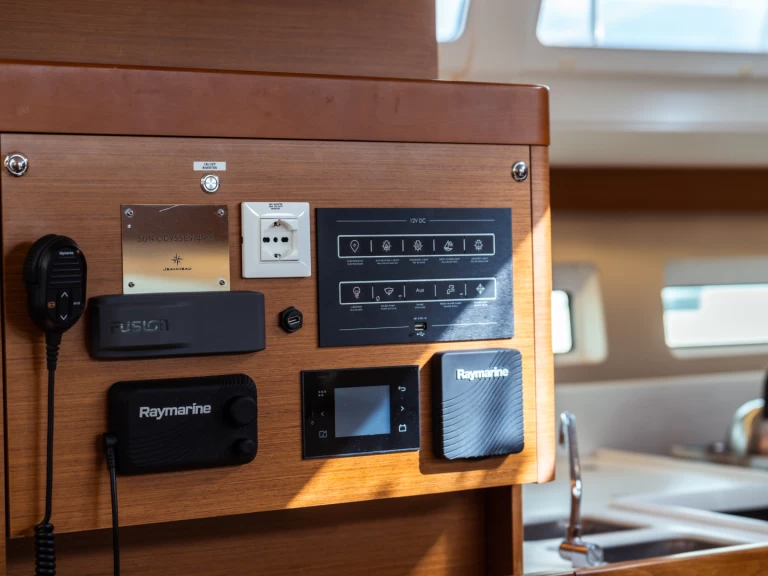 Barca a vela a noleggio a Olbia al miglior prezzo